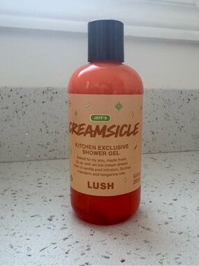 LUSH Jeff's Creamsicle Kitchen Exclusive Shower Gel